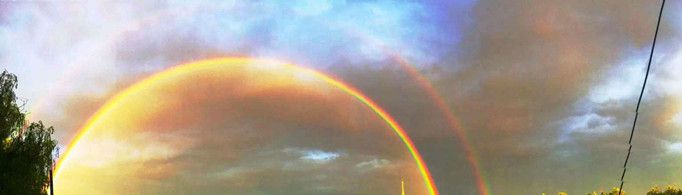 为什么彩虹是弯的?