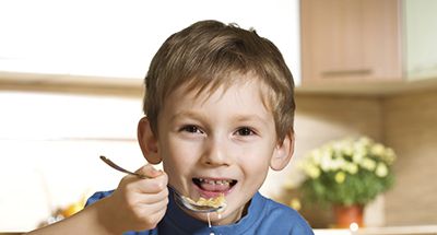 冬至后是儿童长高的好时期，要多吃这6种天然美食