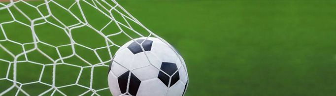 足球门上为什么要装网？