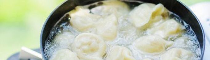 为什么熟饺子凉了后会重新下沉?