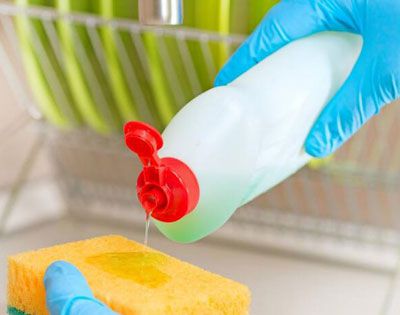 清洁剂的泡沫越多清洁力越好吗？