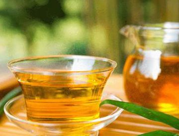 用茶叶水服药会解药效，是真的吗？