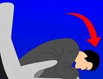 飞机失事时要求抱头姿势是为了留全尸吗？