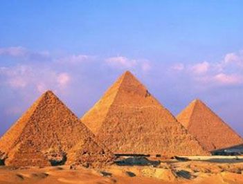 世界上最大的巨石建筑是什么？