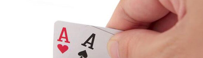 为什么扑克牌是54张？