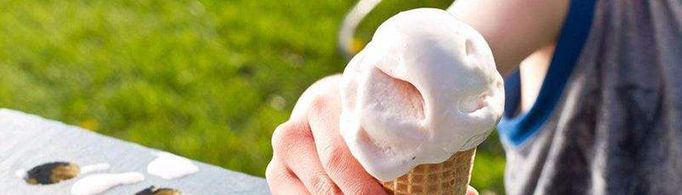 为什么冰淇淋化了再冻上就都是冰渣子了？