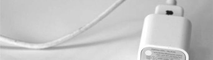 充电器不拔会不会耗电？