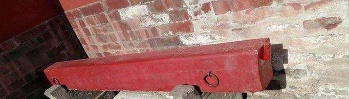 故宫角落为什么都放着一块长木头？