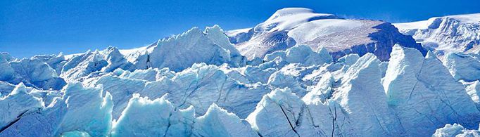 冰川下的湖泊是怎么形成的?