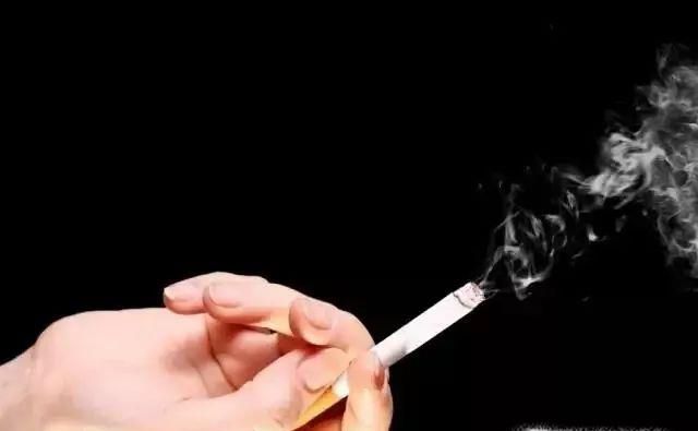 如何判断自己是否烟嗓呢