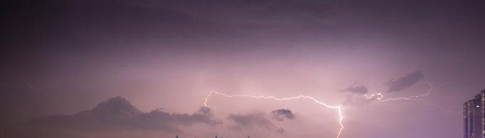 为什么夏季和春季雷阵雨发生的时间不一样?