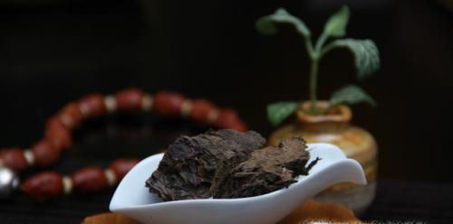 喝茶禁忌:八类人群不宜喝黑茶