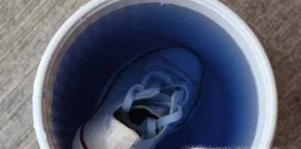 帆布鞋洗过晒干后表面发黄怎么办?