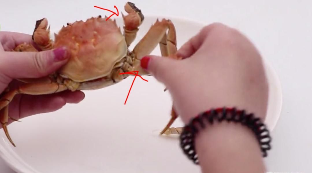 10步图解正宗吃螃蟹的方法