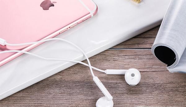 白色耳机和数据线发黄变脏后怎么办