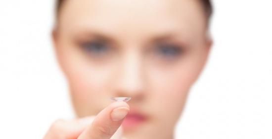 初学者隐形眼镜佩戴