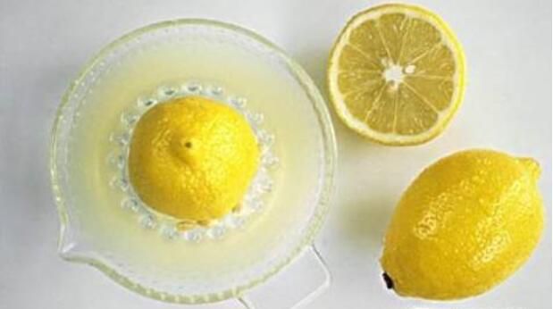 去黑头小窍门 五个去黑头方法