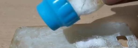 发黄的手机壳怎么变白