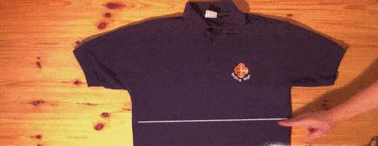 怎样快速叠t恤?