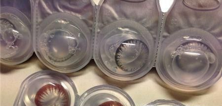 隐形眼镜护理液能带上飞机吗