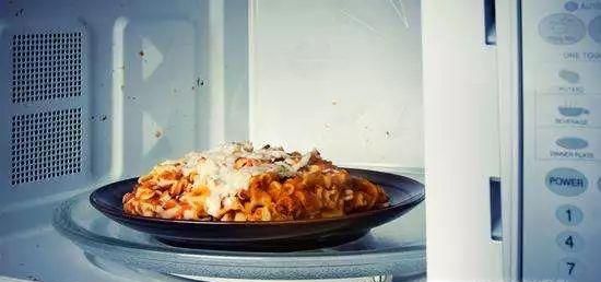使用微波炉热饭注意的6个要点