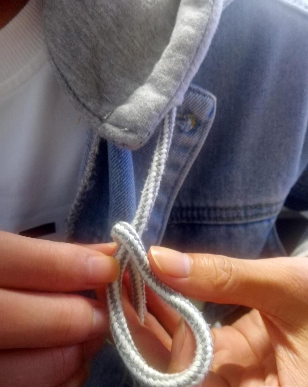 衣服抽绳个性绳结绑法