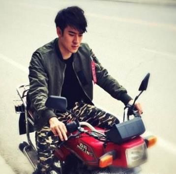 学骑摩托车新手教程