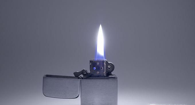 怎么给打火机充气?