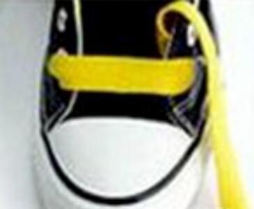 两种看着舒服又简单的隐藏鞋带方法