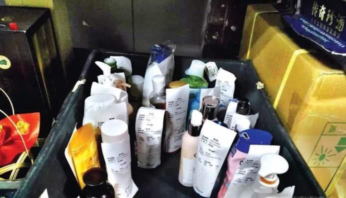 哪些化妆品不能带上飞机？