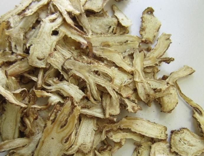 当归泡水喝的禁忌与副作用