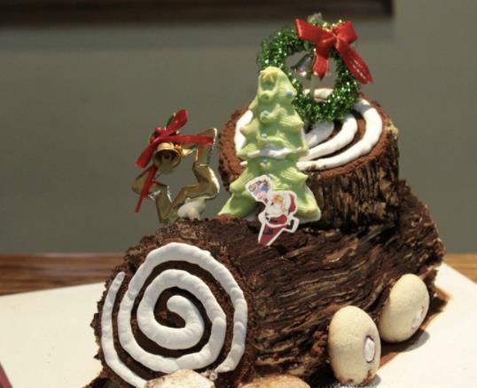 男孩子喜欢什么样的生日蛋糕