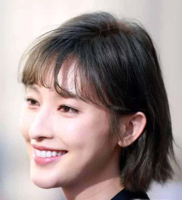 9款不同类型的女生短发发型图片,你选哪一款?