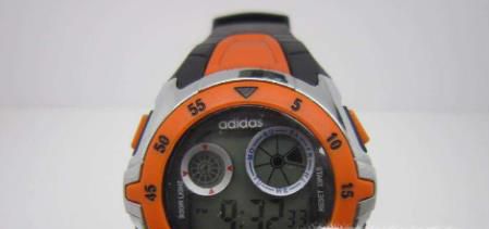 电子表如何调整时间与日期