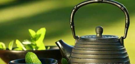 喝绿茶的好处与坏处