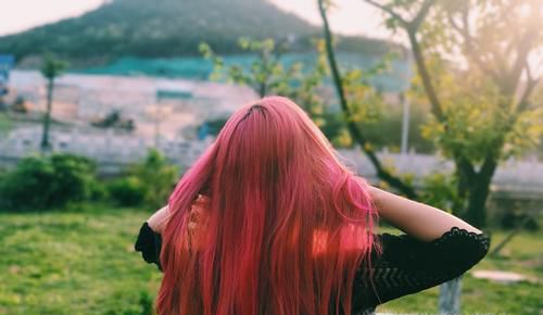 染发后几天可以洗头