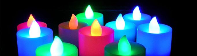 彩焰蜡烛的火焰为什么会五颜六色？