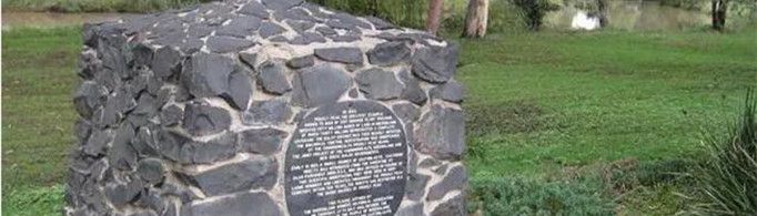 澳大利亚布尔纳格城为什么建立毛虫纪念碑？