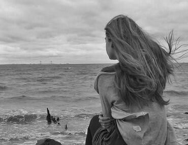 日出东方却落于西是什么意思？