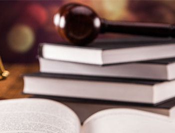 地方志书每几年左右编修一次？