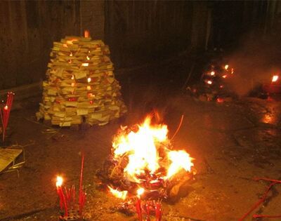 中元节什么时候烧纸？