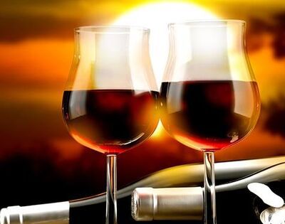 葡萄酒瓶身上标注的年份是指什么？