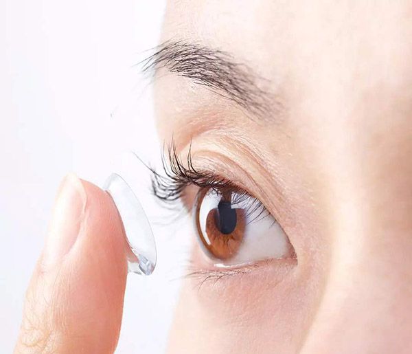 隐形眼镜一天最多戴几个小时？