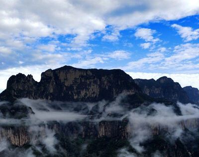 山东山西的山指的是什么山？