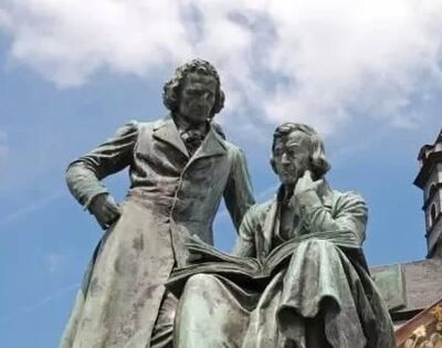 格林童话的作者是谁？