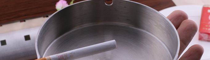 烟灰缸里为什么不能倒水？