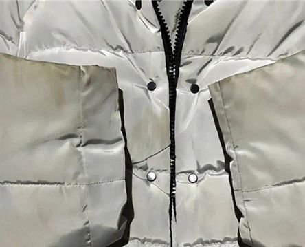 羽绒服可以水洗吗？