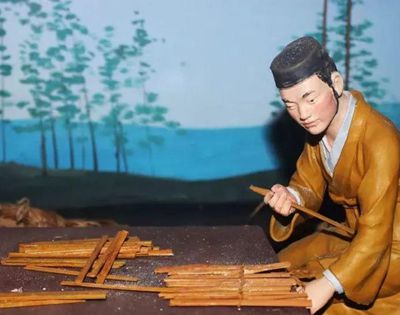 杀青是古代工艺中的哪一道工序？
