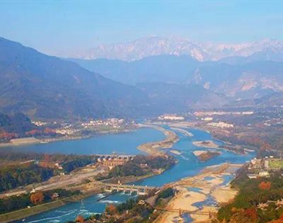 都江堰水利工程修建的年代是什么时候？