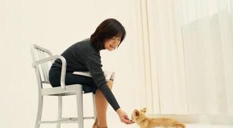 刚满月的小狗怎么喂养